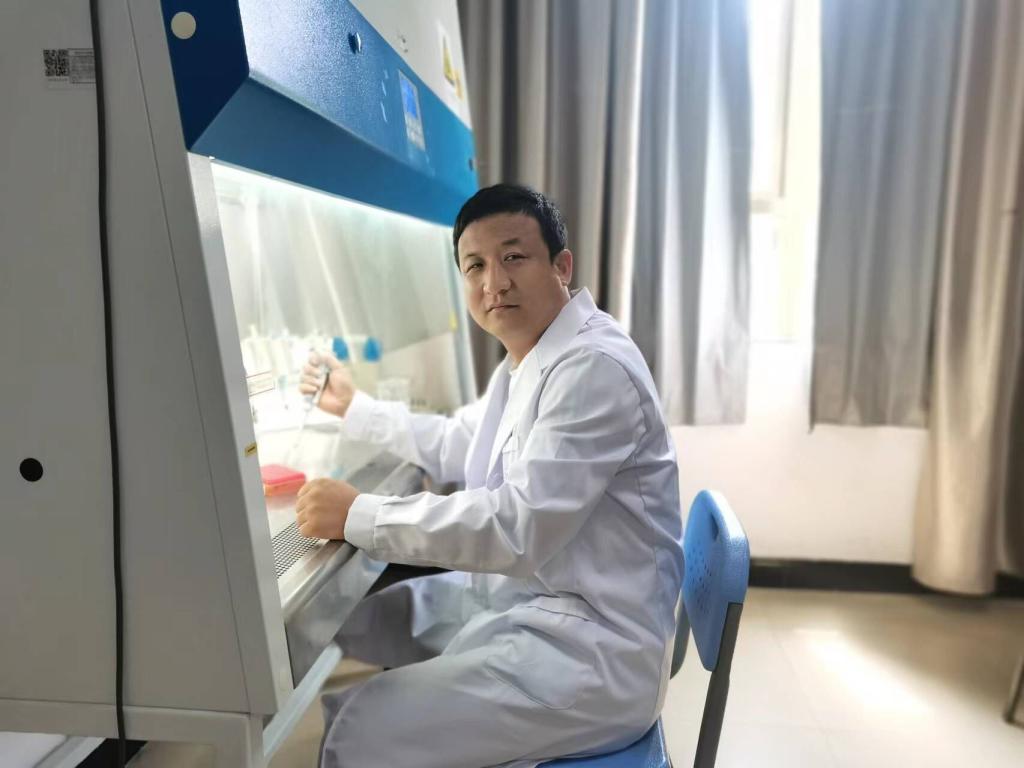 医学院院长苏振宏荣获“民进全国组织工作先进个人”荣誉称号